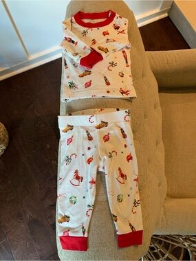 LAKE Pajamas Holiday Toy Print with Red Trim